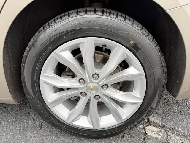 Used 2024 Chevrolet Malibu LT image 38