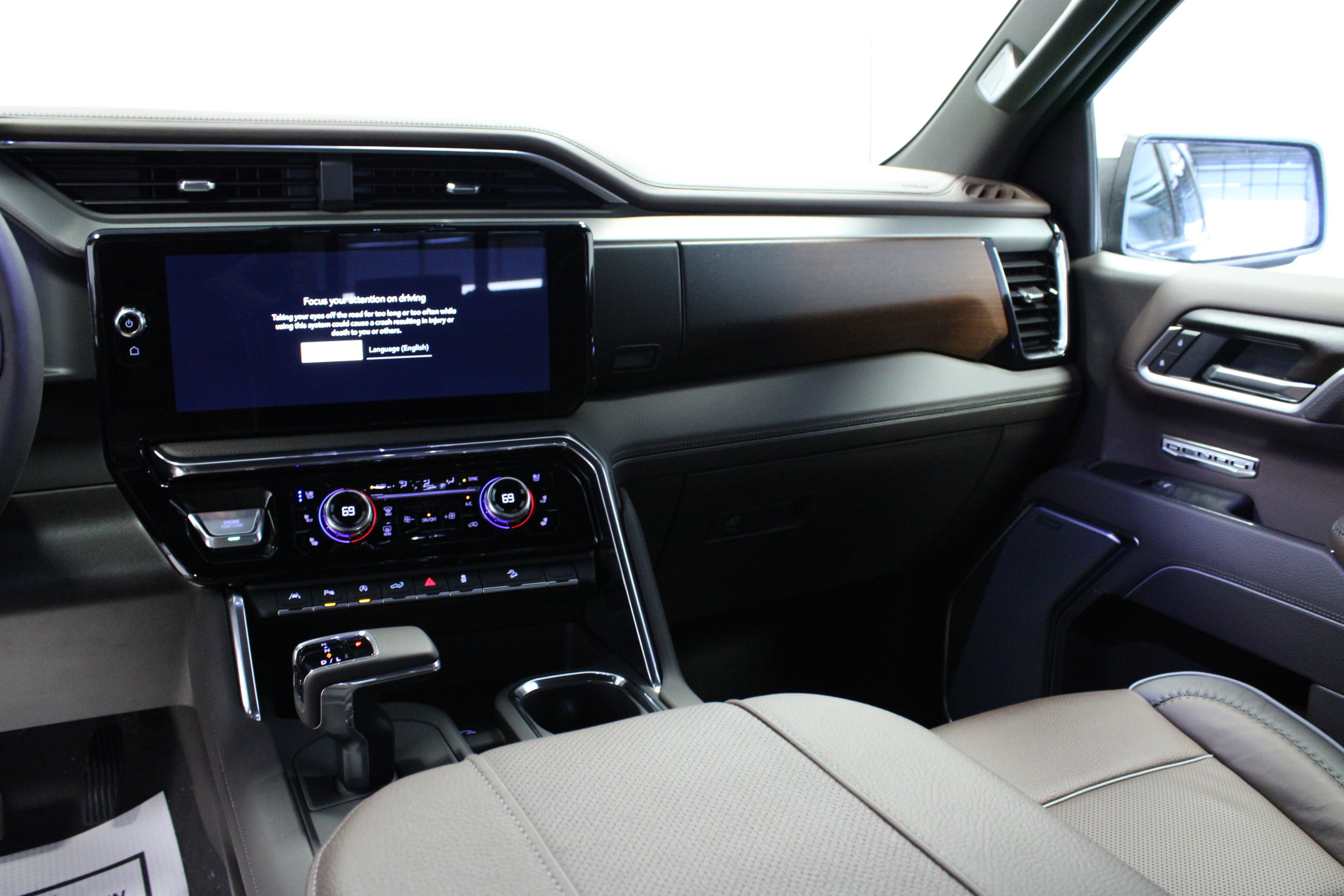 New 2025 GMC Sierra 1500 Denali w/ Technology Package image 19