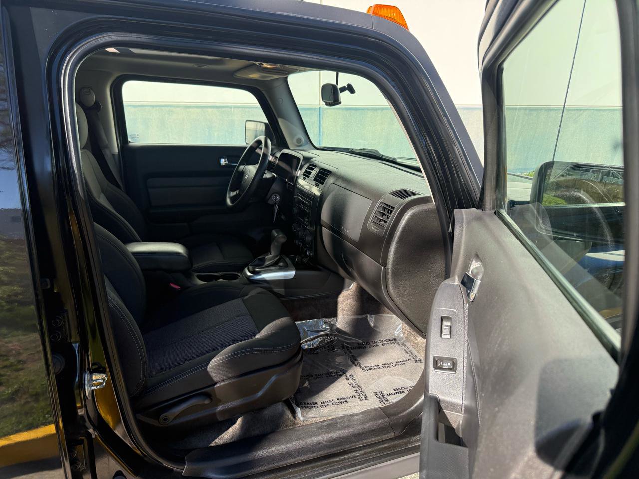 Used 2010 HUMMER H3 Adventure image 24