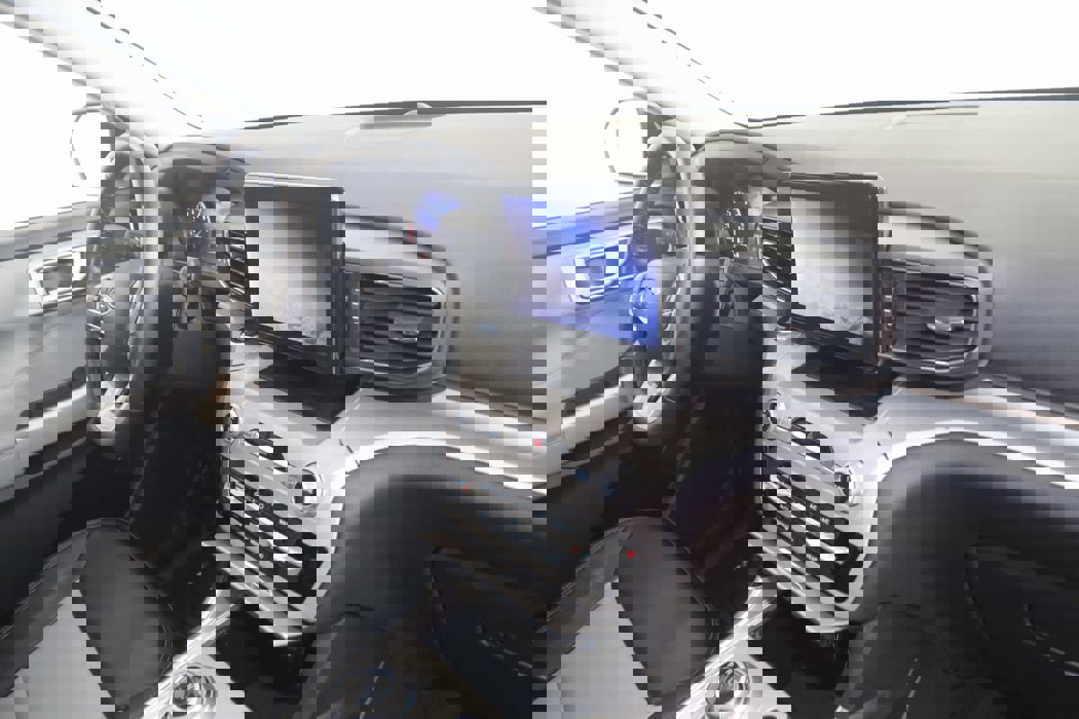 Used 2023 Ford Explorer XLT w/ Equipment Group 202A image 42