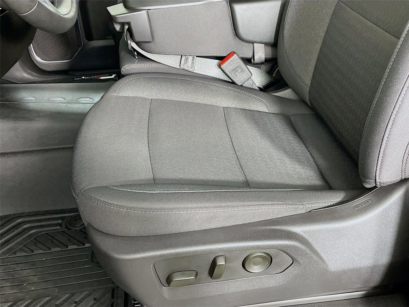 Used 2025 Chevrolet Silverado 2500 LT w/ Safety Package image 22