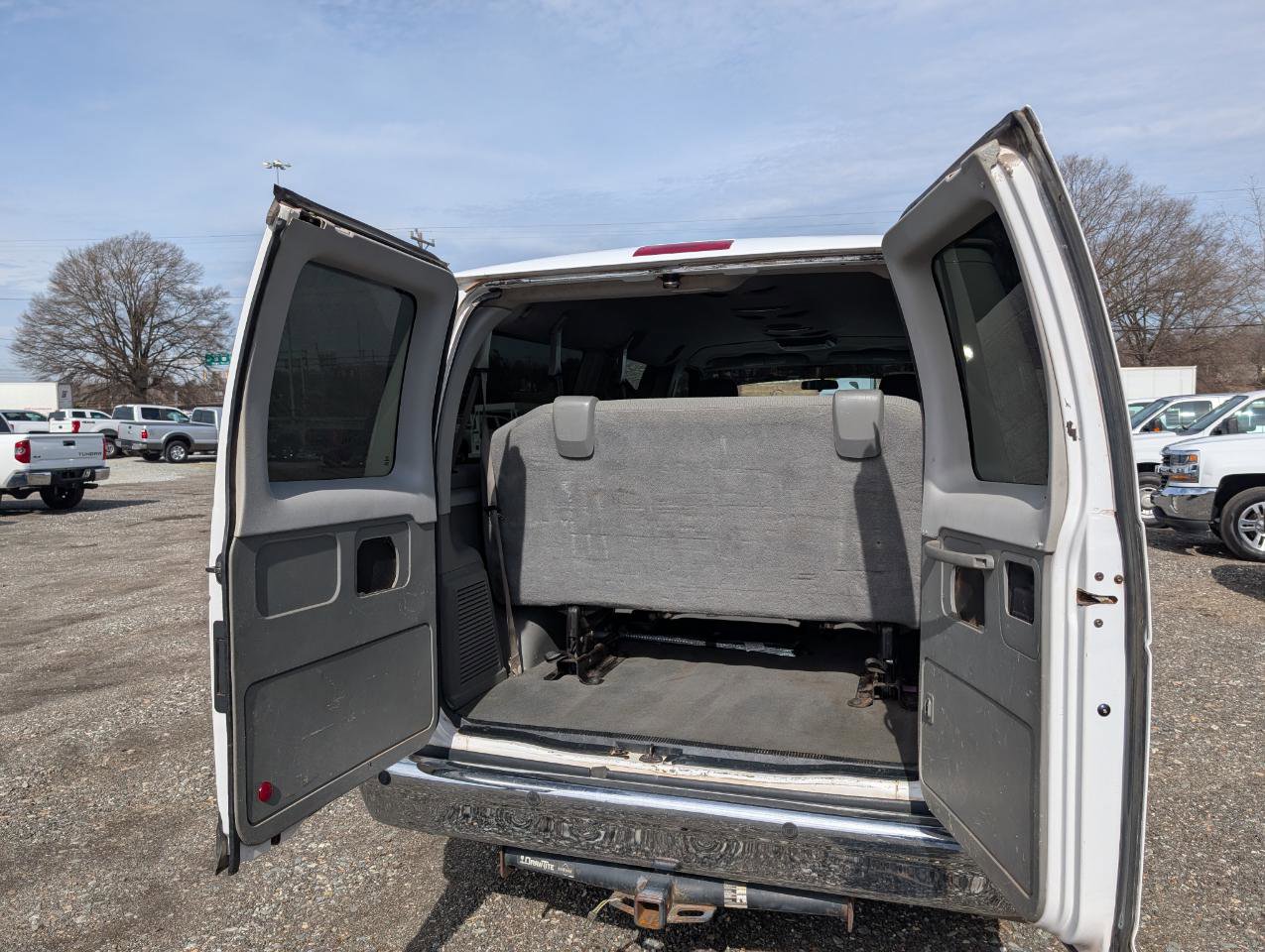 Used 2011 Ford E-350 and Econoline 350 XLT image 22