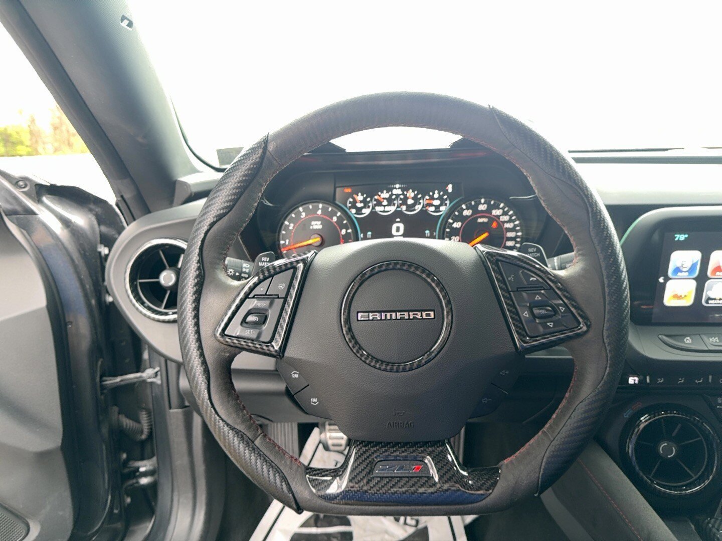 Used 2018 Chevrolet Camaro ZL1 RWD image 17