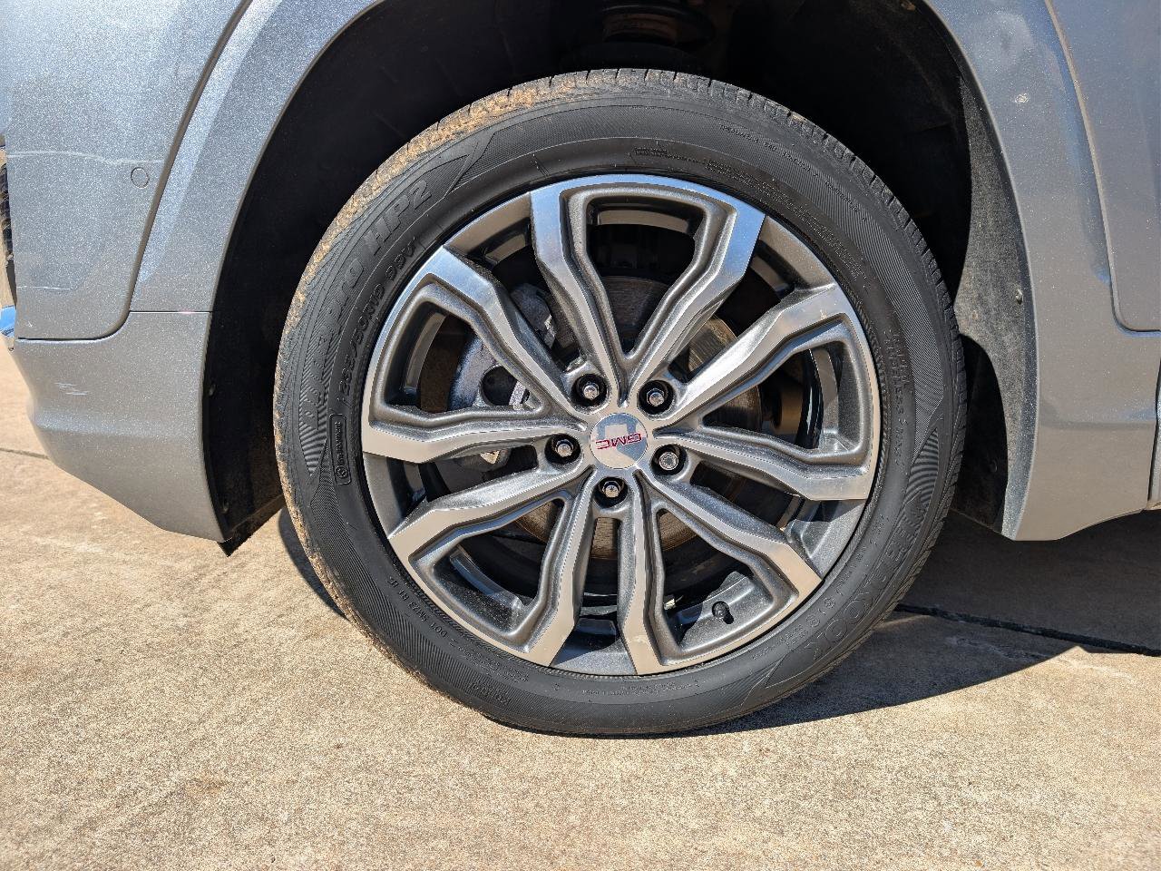 Used 2020 GMC Terrain Denali w/ Denali Premium Package AWD/4WD image 9
