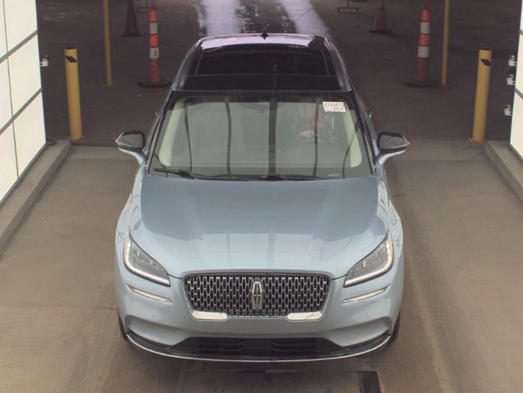 Used 2022 Lincoln Corsair Reserve w/ Equipment Group 201A image 3