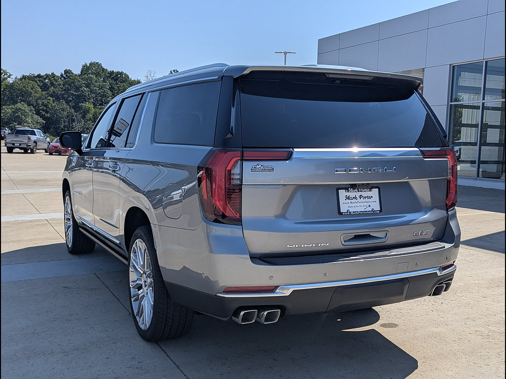 New 2026 GMC Yukon XL Denali w/ Denali Reserve Package AWD/4WD image 8