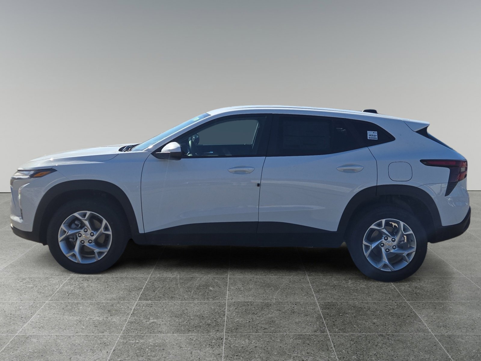 New 2026 Chevrolet Trax LS w/ LS Convenience Package FWD image 2