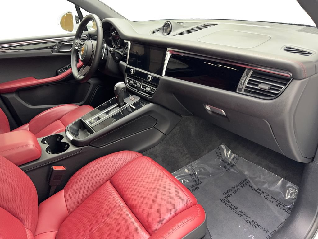 Used 2022 Porsche Macan AWD/4WD image 51