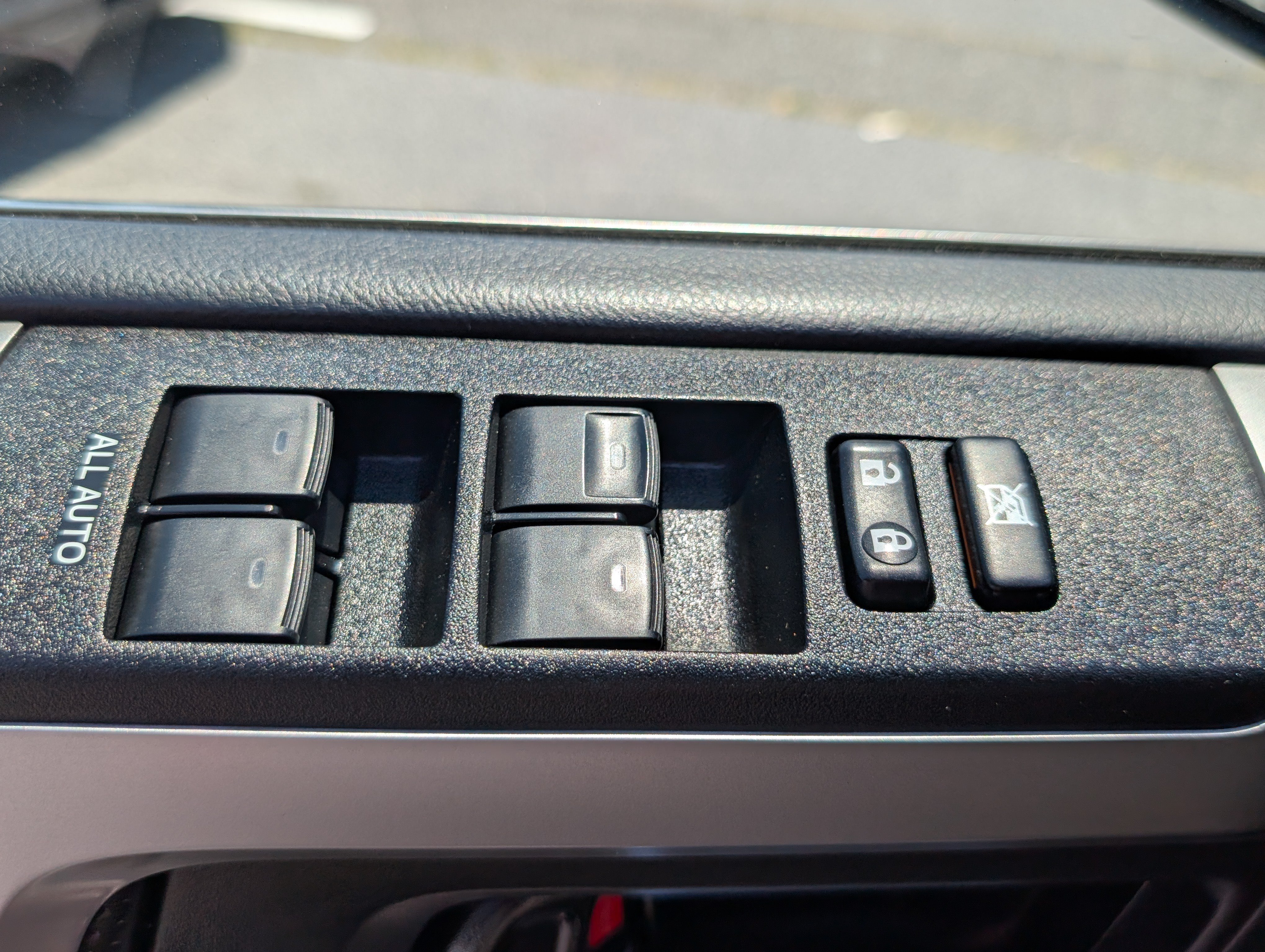 Used 2021 Toyota 4Runner Limited AWD/4WD image 19