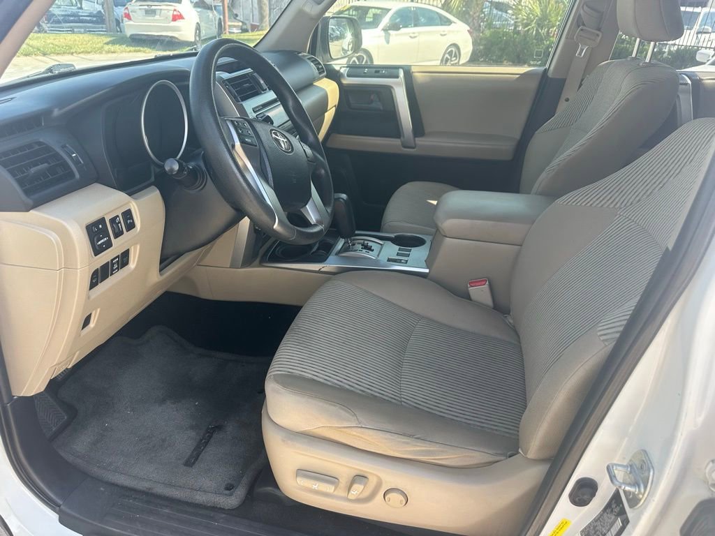 Used 2012 Toyota 4Runner SR5 w/ Convenience Pkg image 10