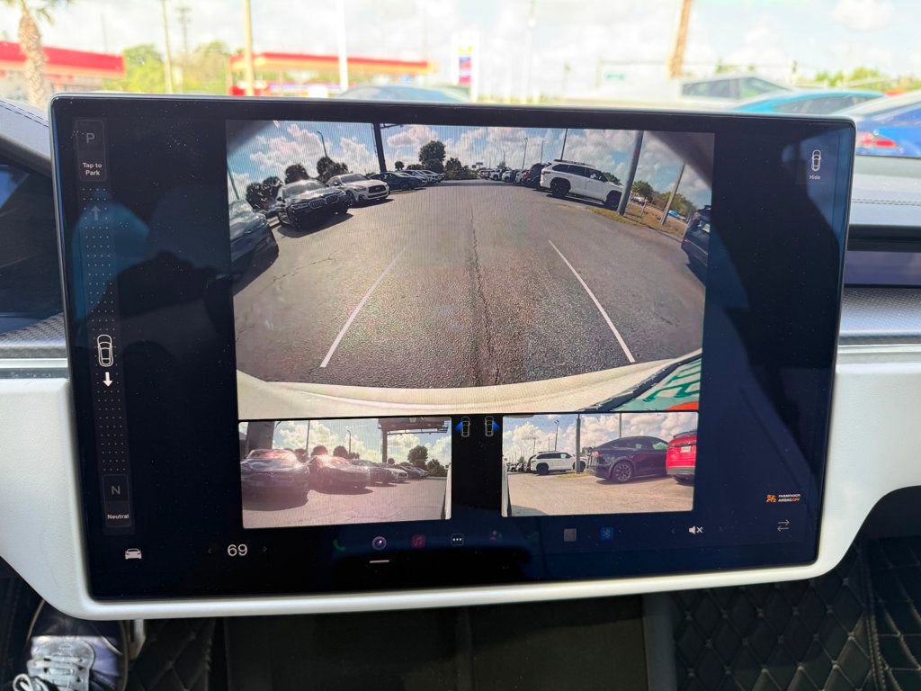 Used 2021 Tesla Model S Plaid image 13