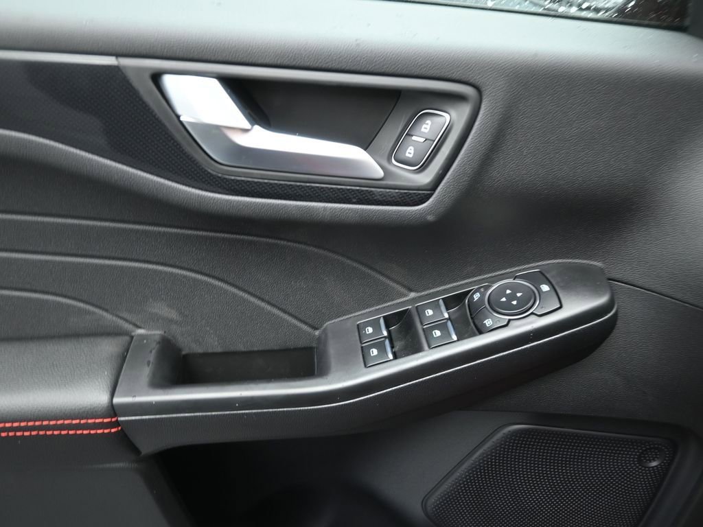 New 2026 Ford Escape ST-Line Select w/ Equipment Group 401A image 17