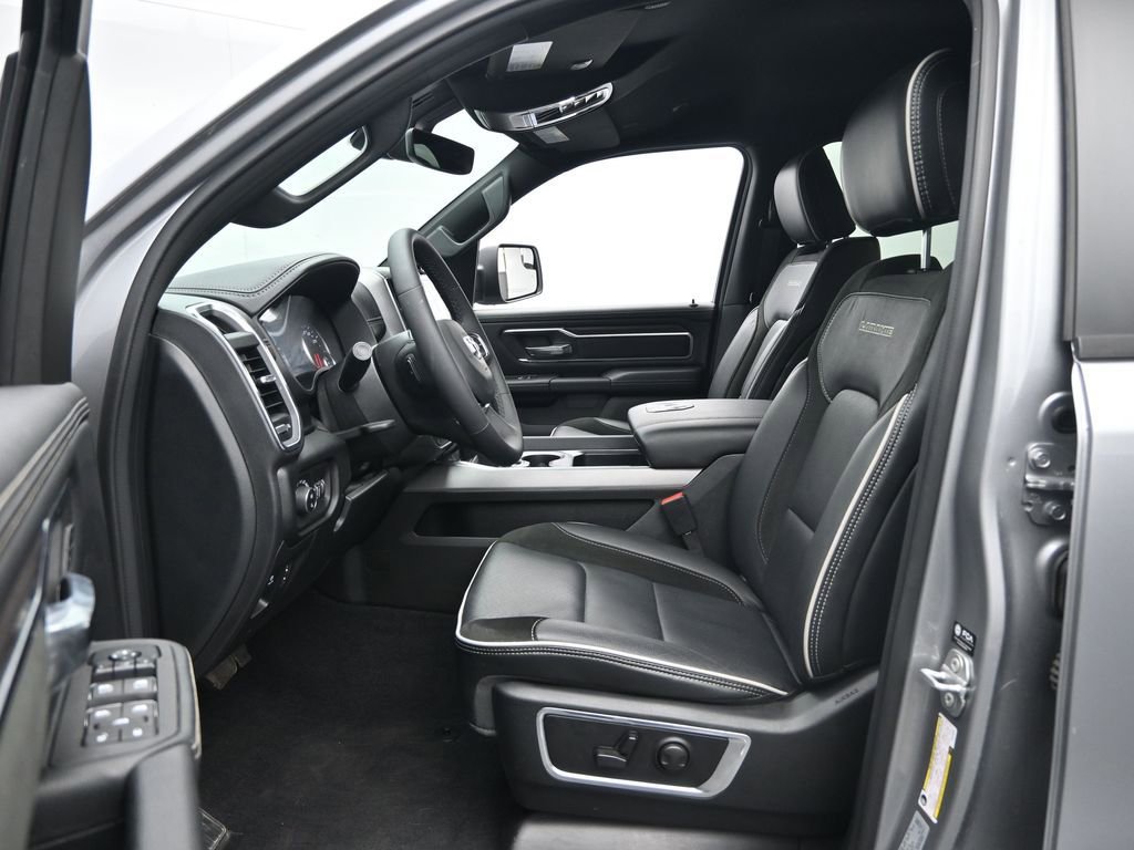 Used 2026 RAM 1500 Laramie AWD/4WD image 22