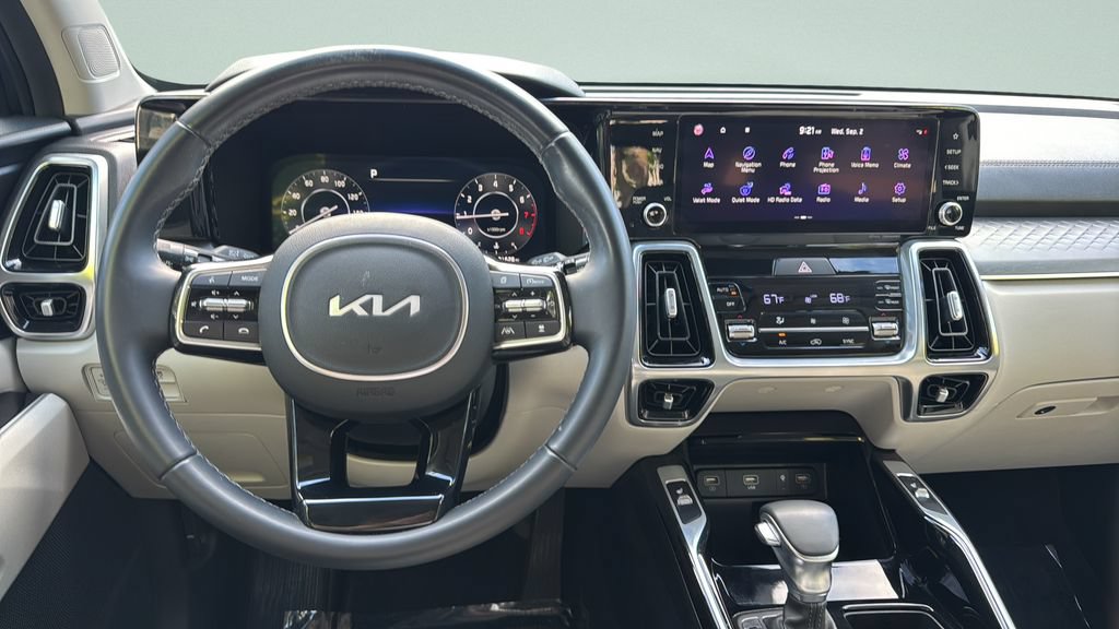 Used 2023 Kia Sorento SX FWD image 12