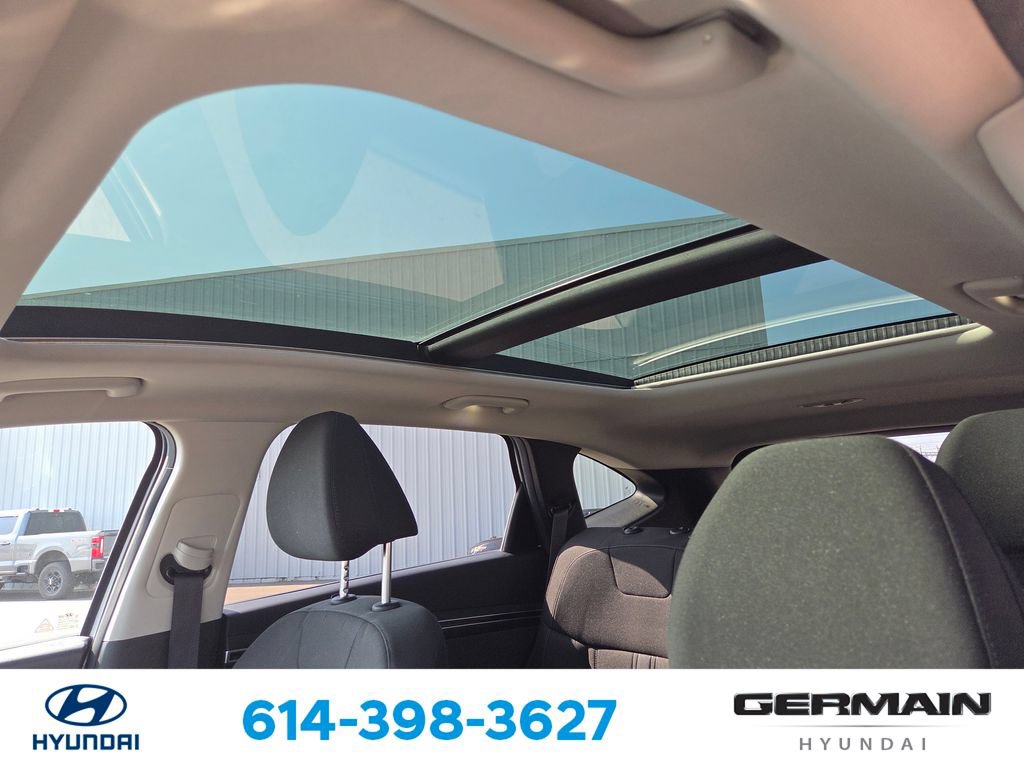 Used 2022 Hyundai Tucson SEL w/ Cargo Package AWD/4WD image 32