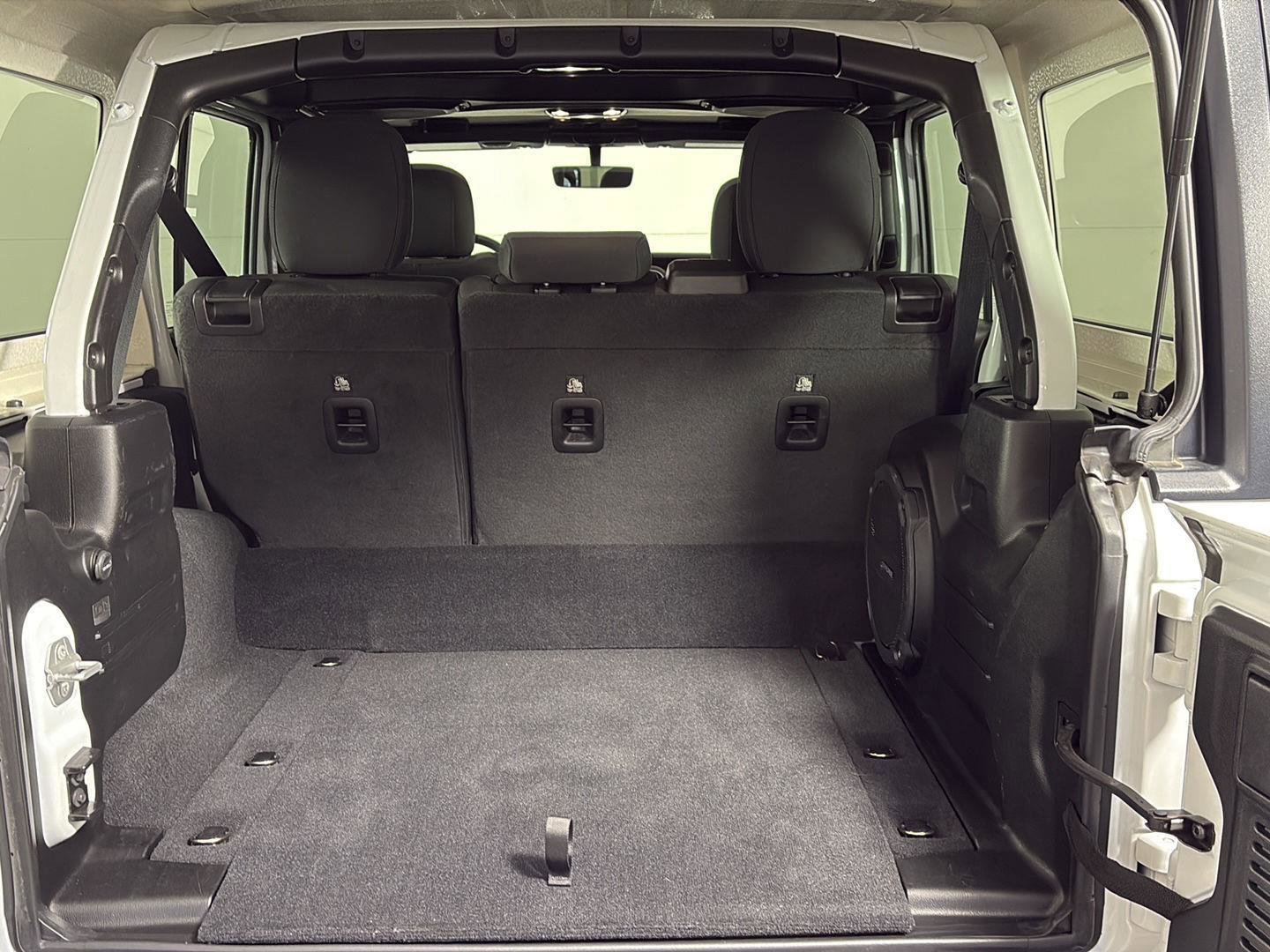 Used 2021 Jeep Wrangler Unlimited Rubicon 4xe w/ Cold Weather Group image 9