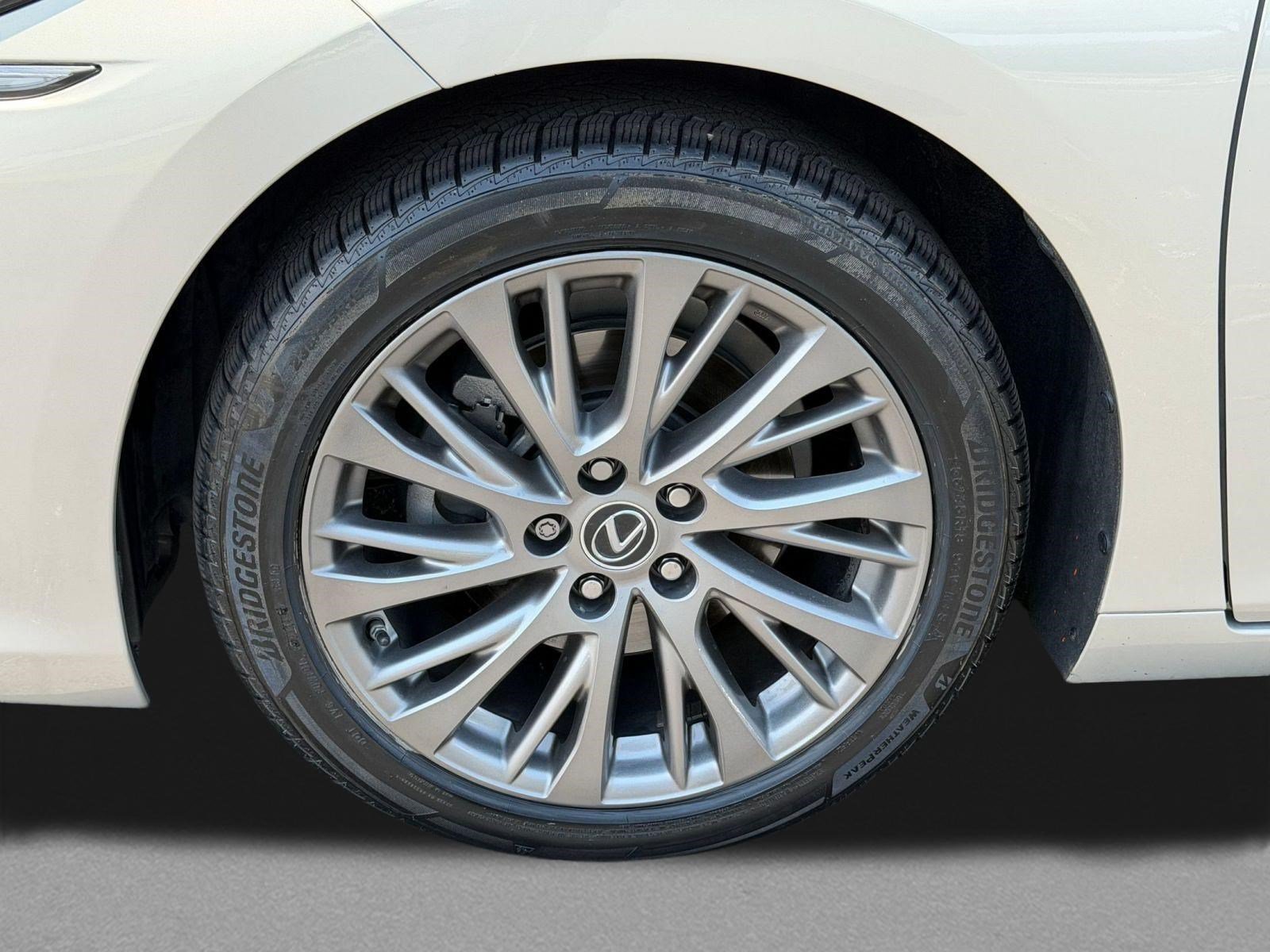 Certified 2021 Lexus ES 350 w/ Premium Package FWD image 13