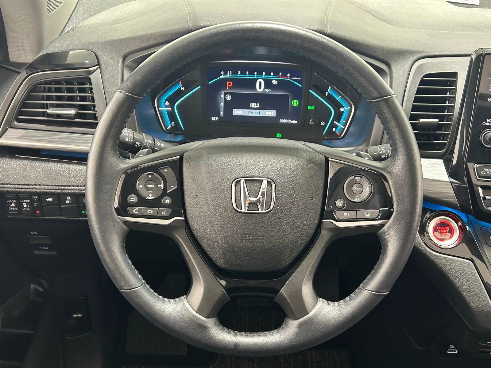 Used 2022 Honda Odyssey Elite image 12