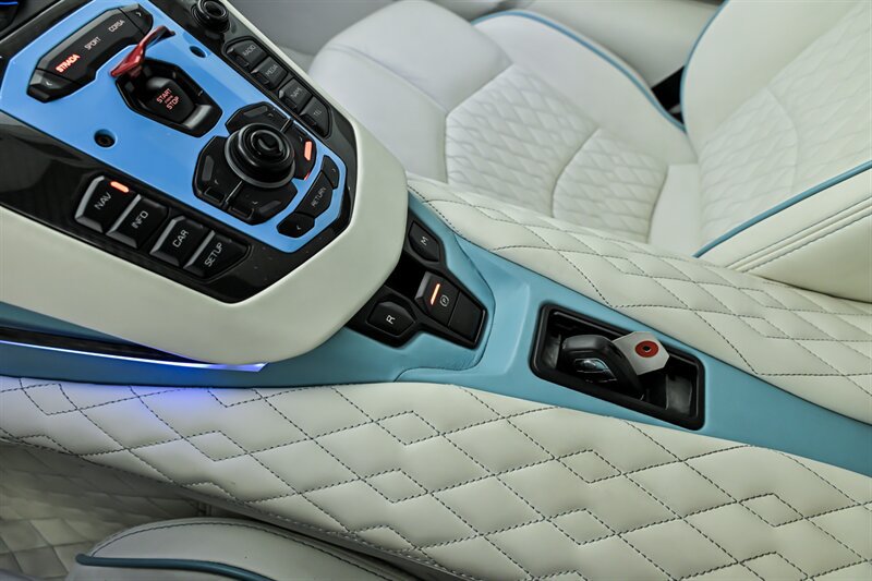 Used 2014 Lamborghini Aventador LP 700-4 AWD/4WD image 32