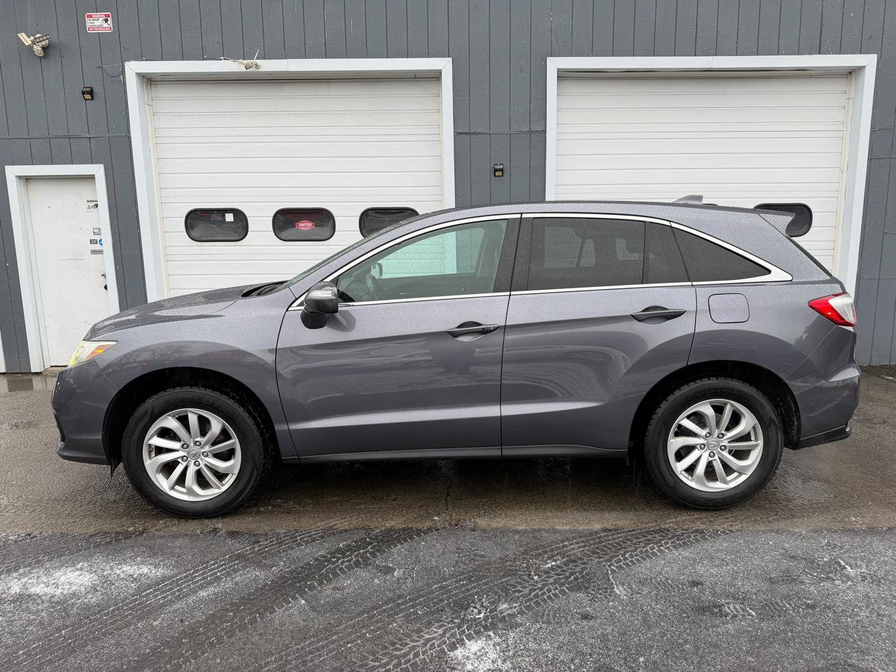 Used 2017 Acura RDX AWD w/ Technology Package image 7