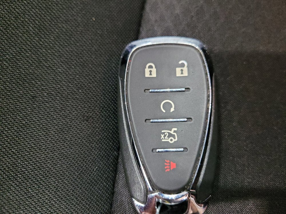 Used 2025 Chevrolet Malibu LT FWD image 32