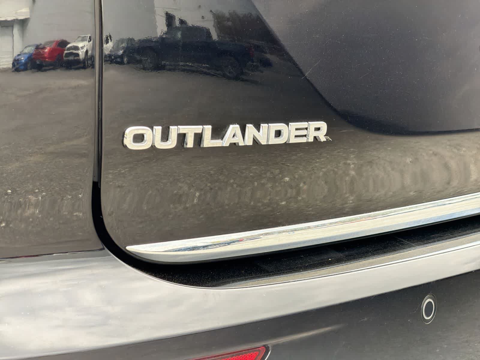 Used 2022 Mitsubishi Outlander SE AWD/4WD image 13