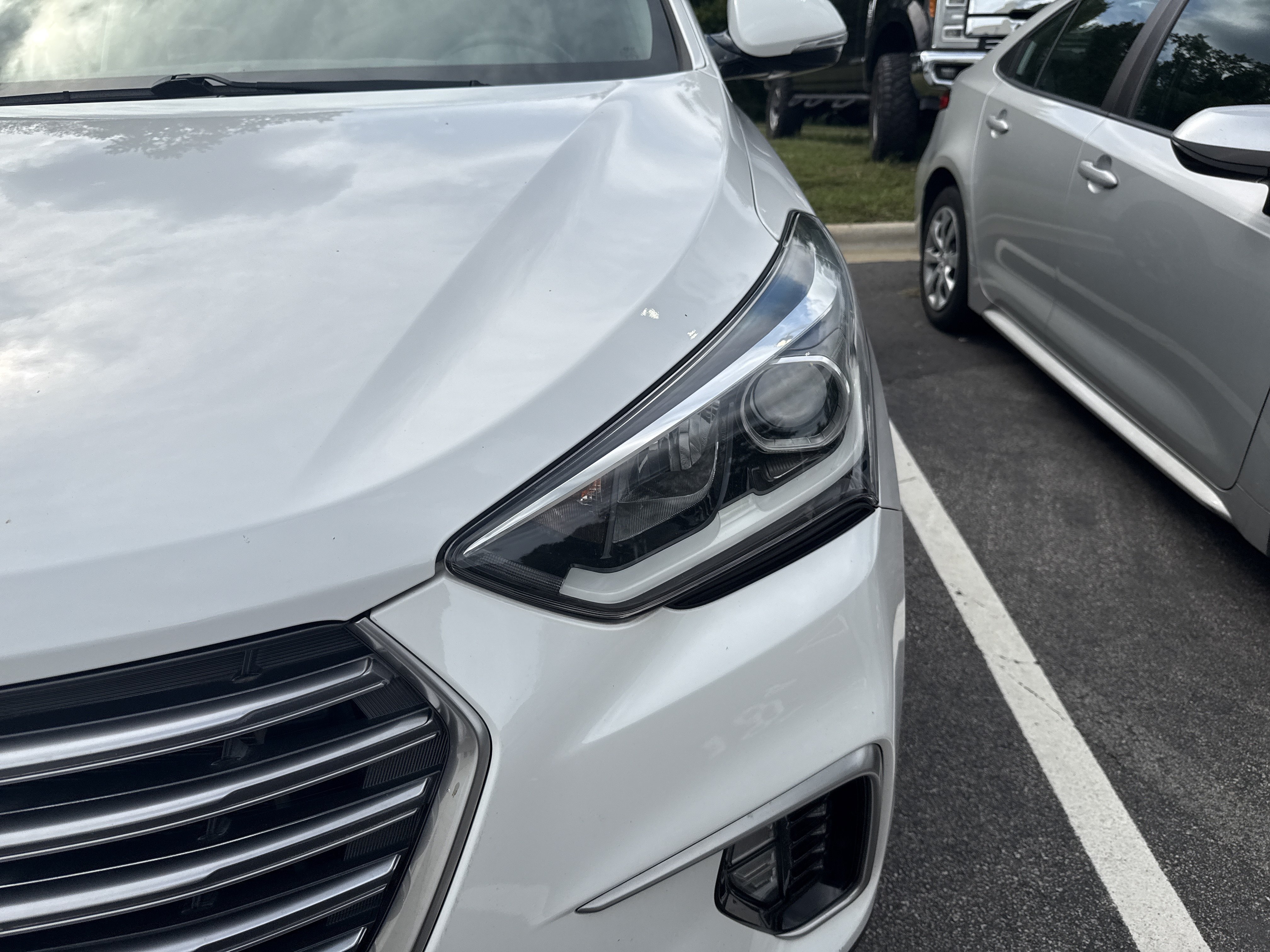 Used 2017 Hyundai Santa Fe Limited FWD image 10