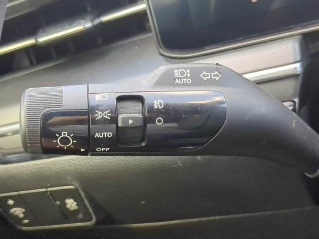 Used 2025 Kia K5 GT-Line w/ GT-Line Premium Package FWD image 30