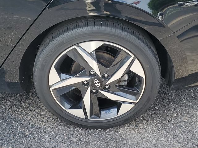 Used 2023 Hyundai Elantra Limited w/ Cargo Package FWD image 36