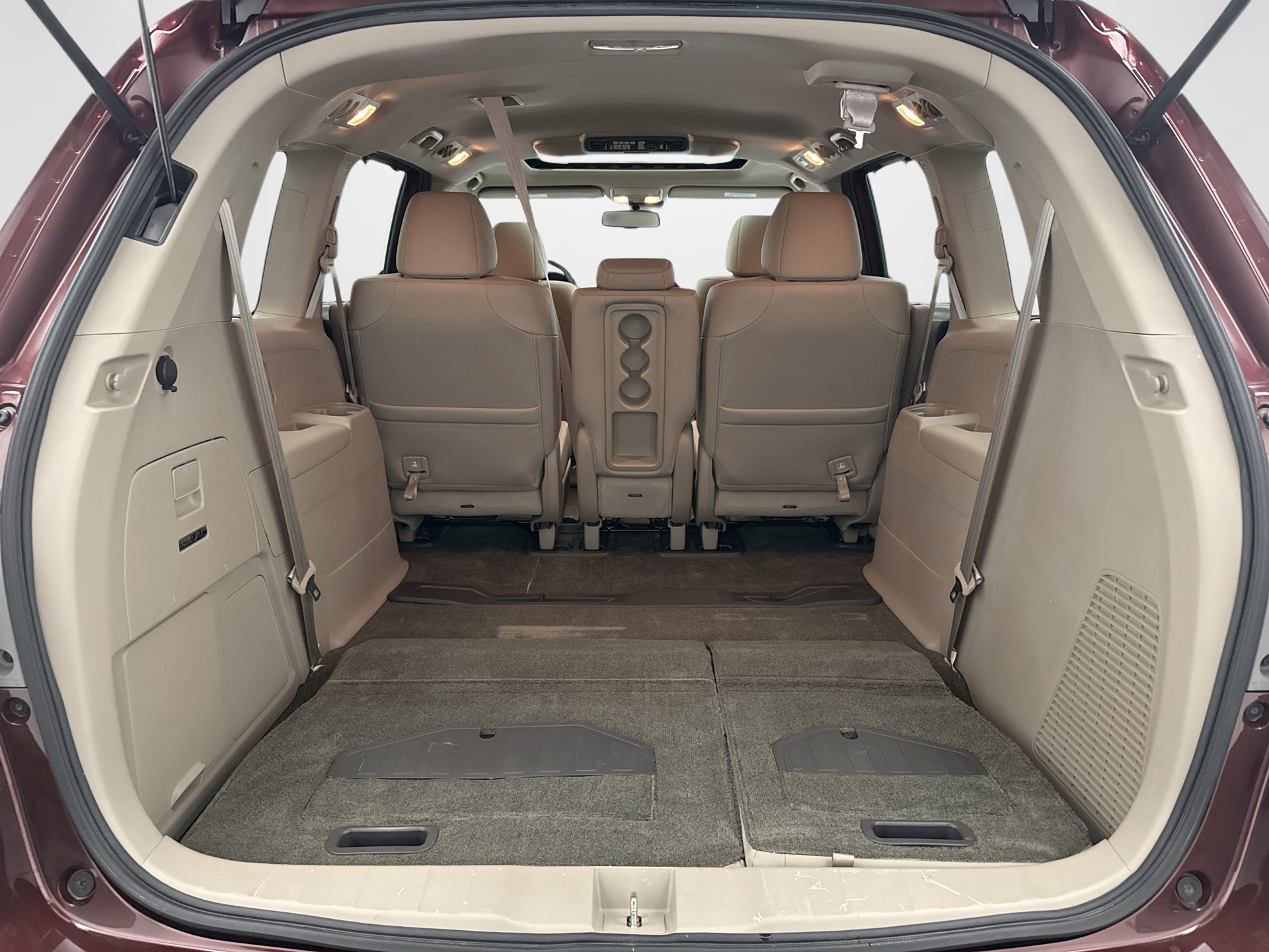 Used 2016 Honda Odyssey Touring Elite image 24