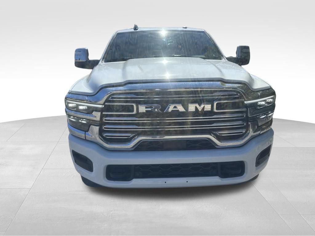 Used 2026 RAM 2500 Laramie AWD/4WD image 4