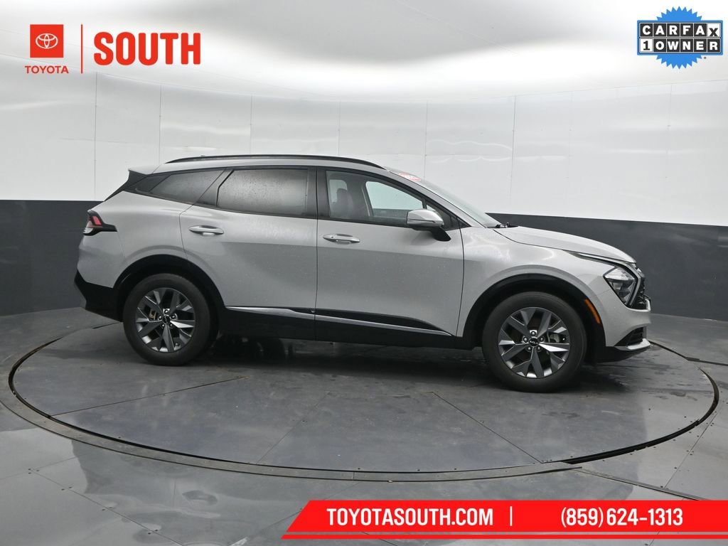 Used 2023 Kia Sportage SX image 2