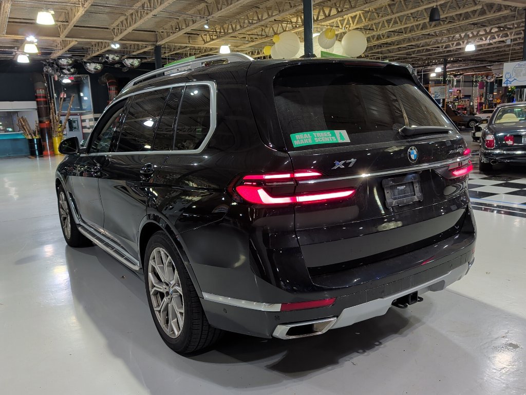 Used 2023 BMW X7 xDrive40i w/ Executive Package AWD/4WD image 11