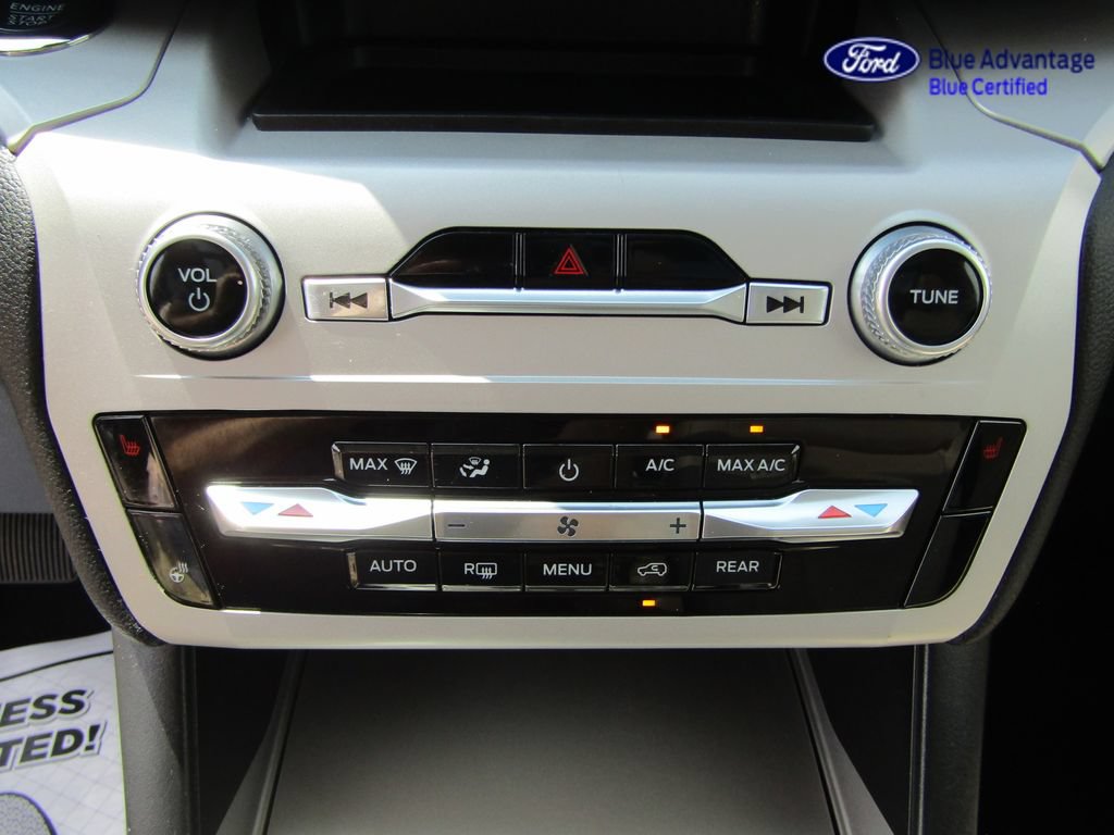 Certified 2024 Ford Explorer XLT w/ Equipment Group 202A AWD/4WD image 22