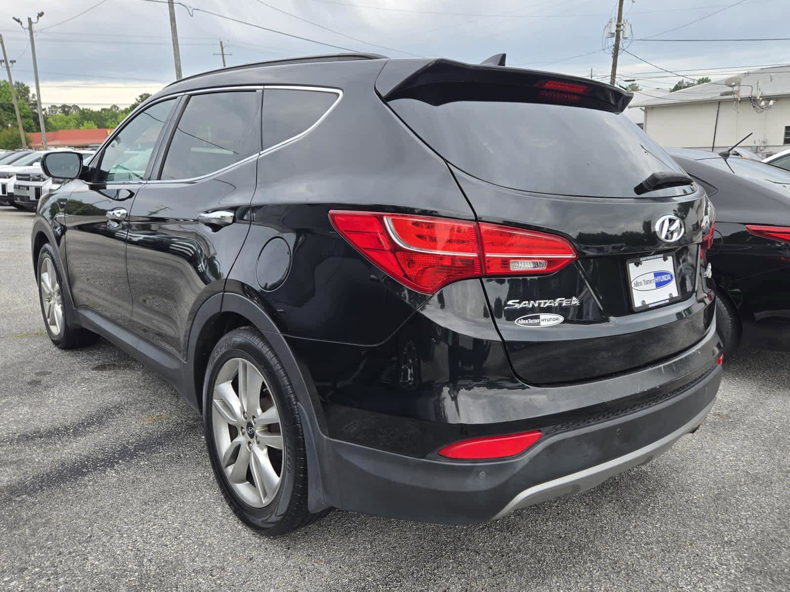 Used 2015 Hyundai Santa Fe Sport 2.0T w/ Option Group 05 FWD image 5