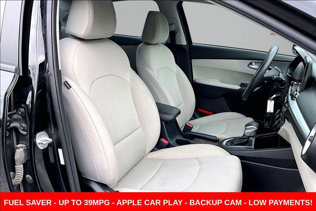 Used 2022 Kia Forte LXS w/ LXS Technology Package FWD image 25