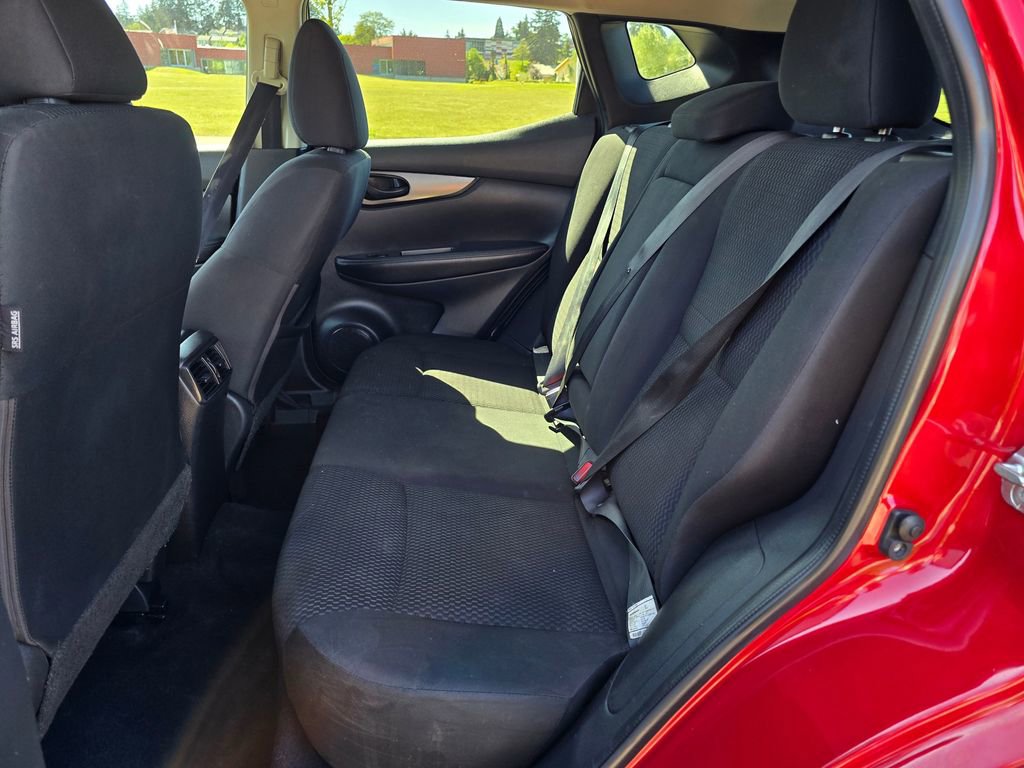 Used 2018 Nissan Rogue Sport S AWD/4WD image 14