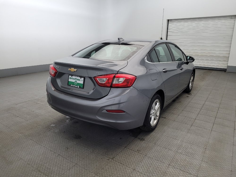 Used 2018 Chevrolet Cruze LT FWD image 9