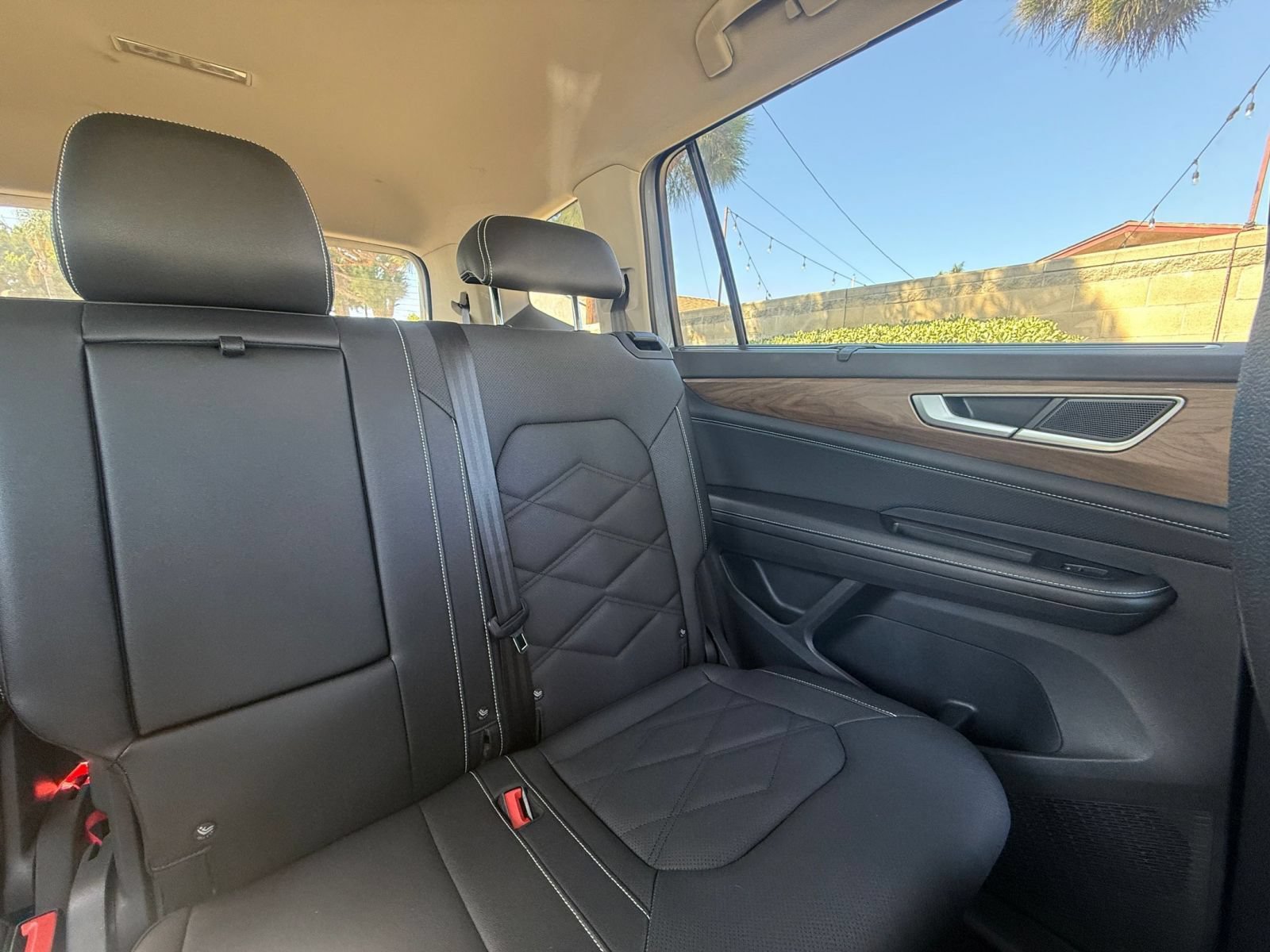 Used 2026 Volkswagen Atlas SE FWD image 37