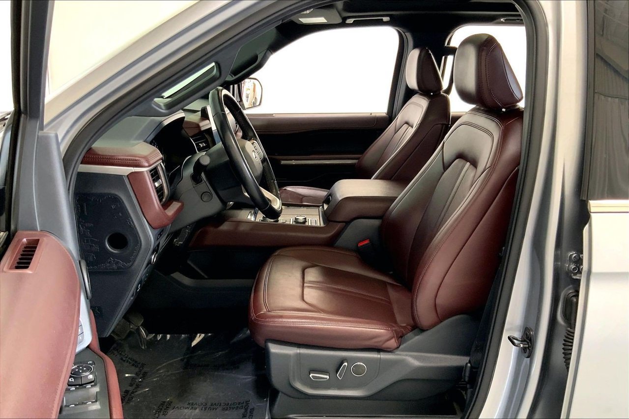 Used 2023 Ford Expedition Max Limited AWD/4WD image 18