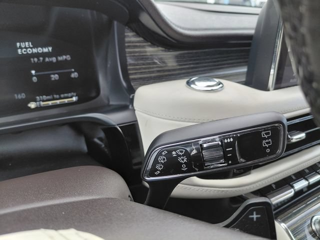 Used 2023 Lincoln Aviator Black Label w/ Dynamic Handling Package AWD/4WD image 34