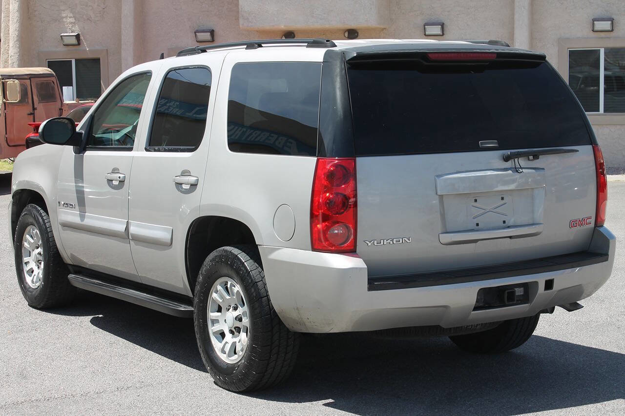 Used 2007 GMC Yukon SLE RWD image 6