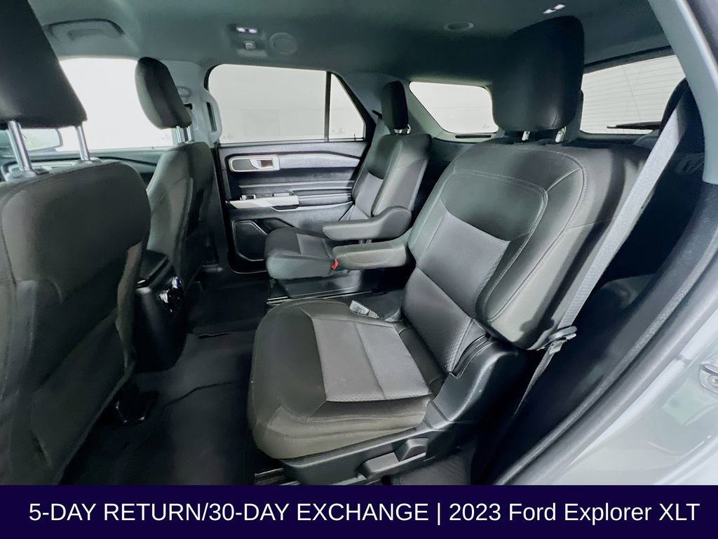 Used 2023 Ford Explorer XLT image 26