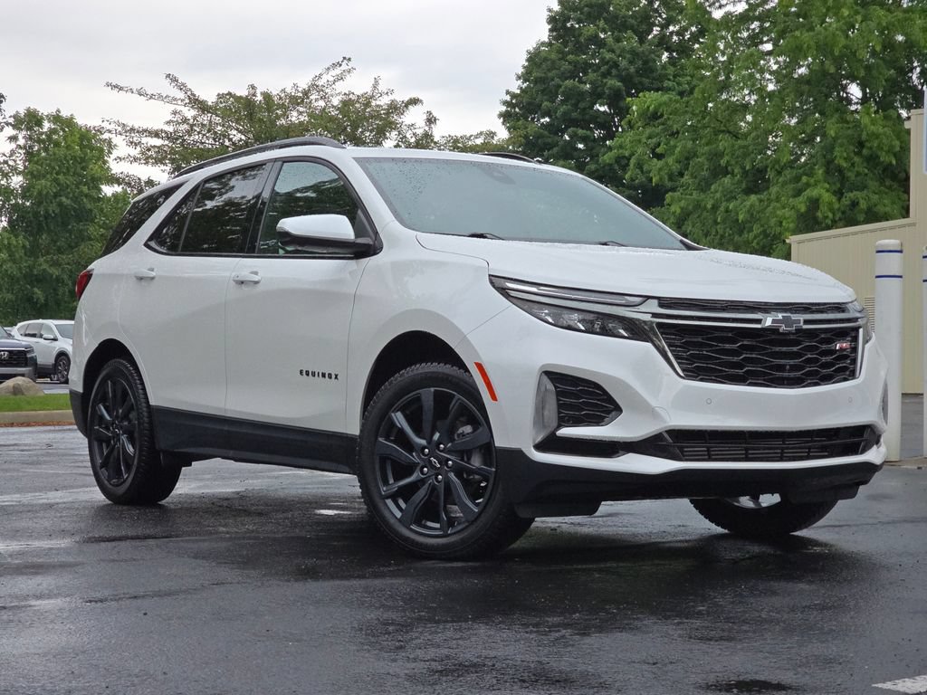 Used 2022 Chevrolet Equinox RS w/ RS Leather Package AWD/4WD image 10