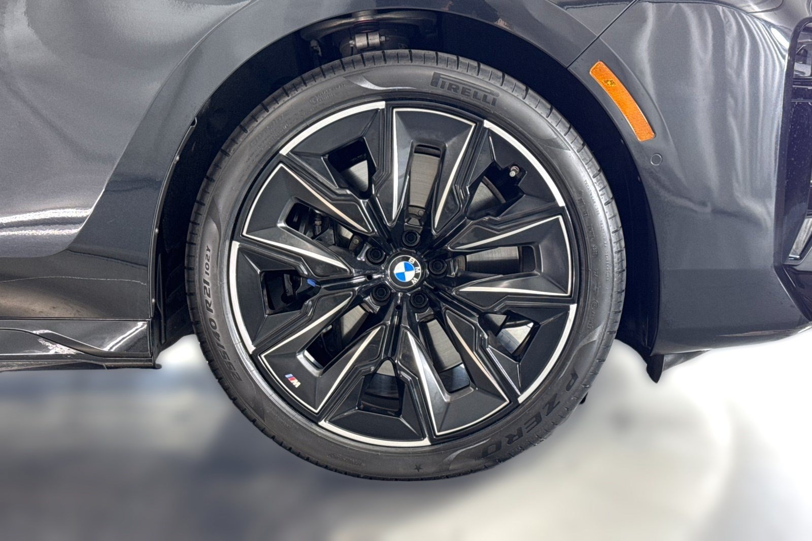 Used 2024 BMW 740i w/ M Sport Professional Package RWD image 13