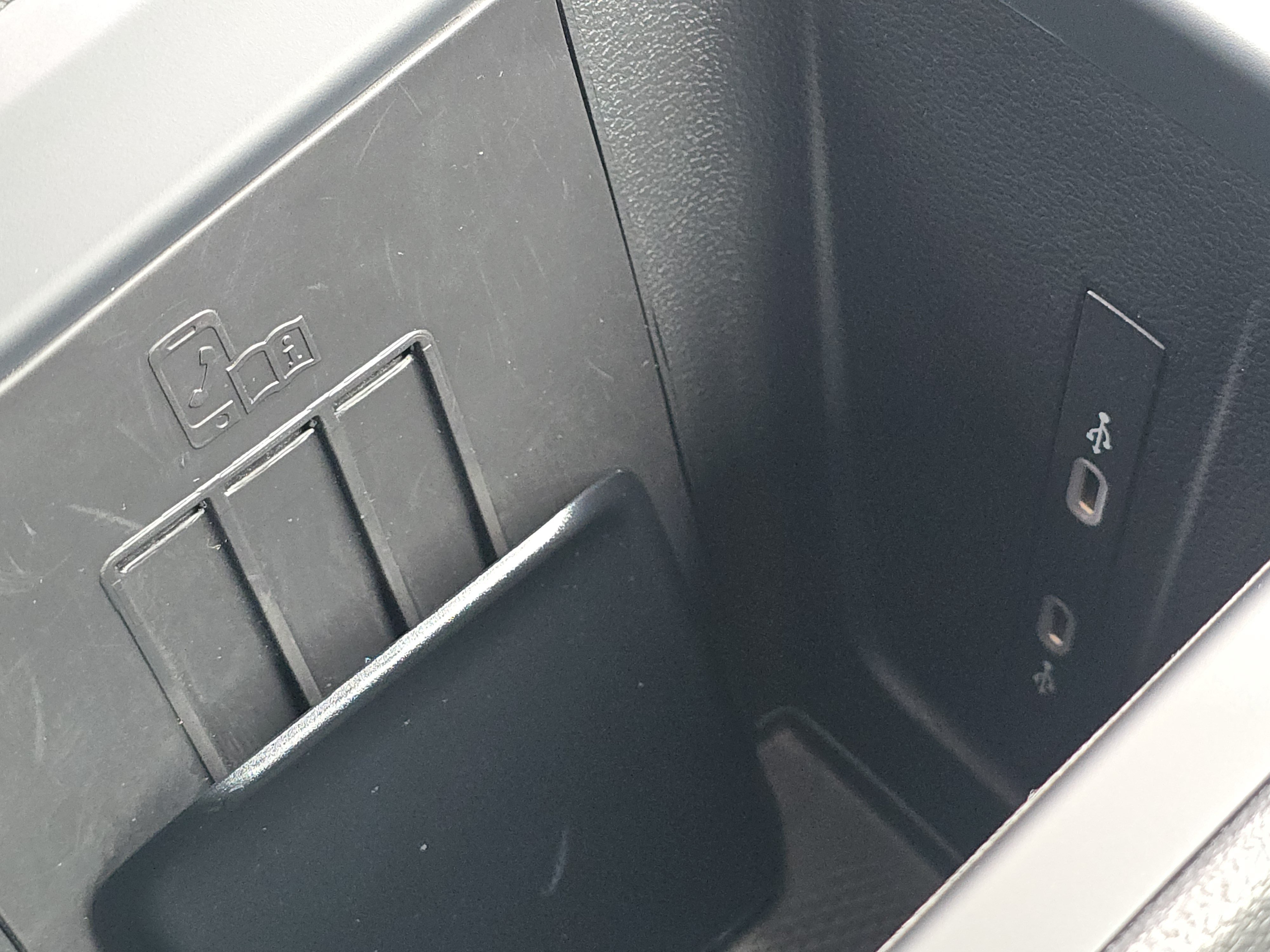 New 2025 Volkswagen Tiguan S AWD/4WD image 12