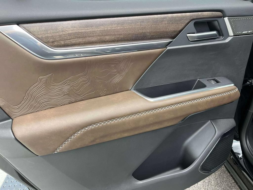 New 2026 GMC Acadia Denali Ultimate FWD image 15