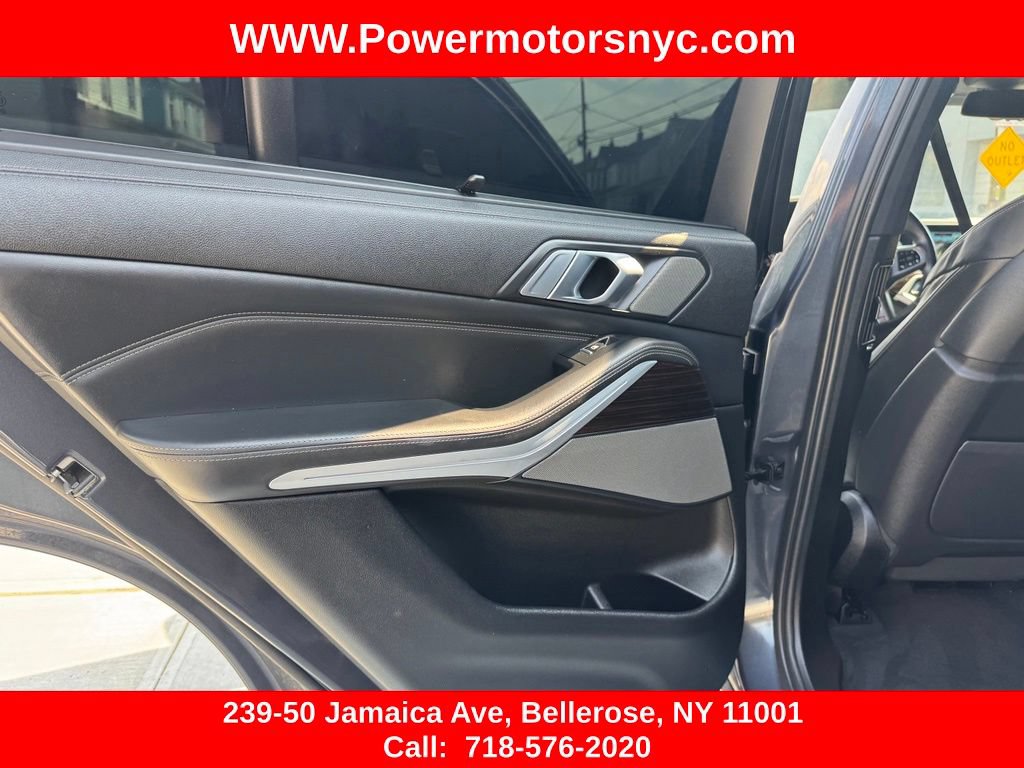 Used 2021 BMW X5 M50i w/ Executive Package AWD/4WD image 27