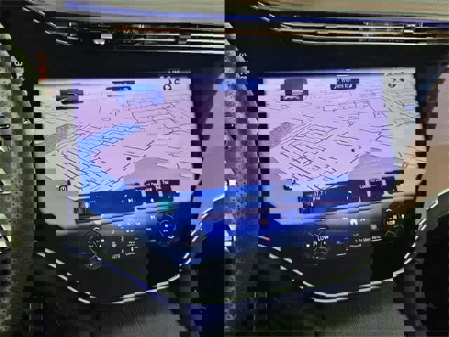 Used 2025 Mercedes-Benz EQE AMG 4MATIC SUV image 28