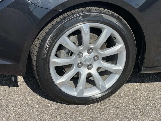 Used 2015 Buick LaCrosse Premium w/ Driver Confidence Package #1 AWD/4WD image 10
